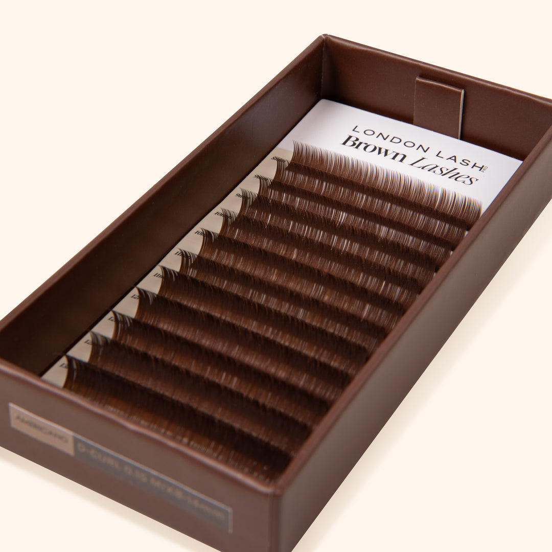 Bruine wimpers - Americano-collectie