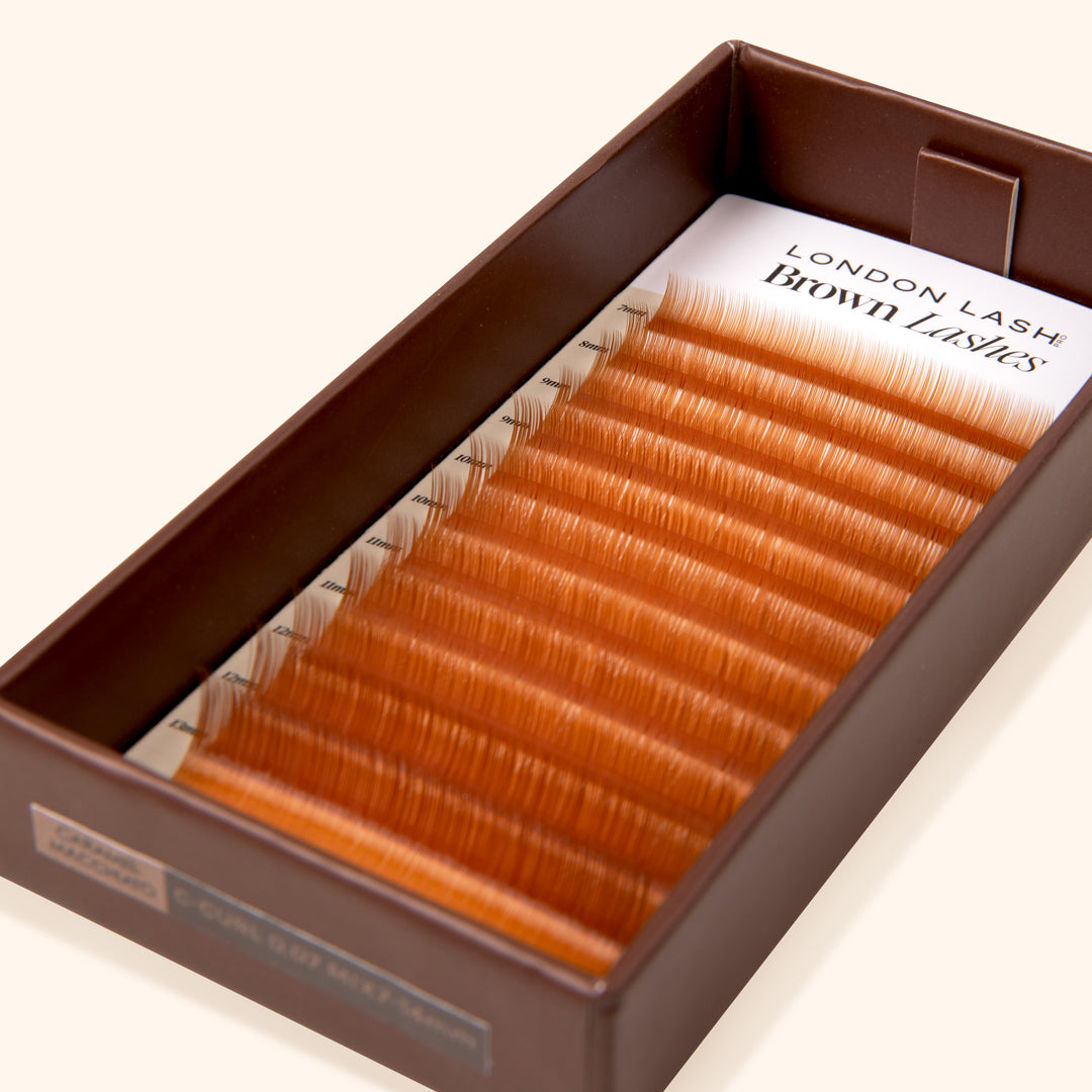 Bruine wimpers - Caramel Macchiato-collectie