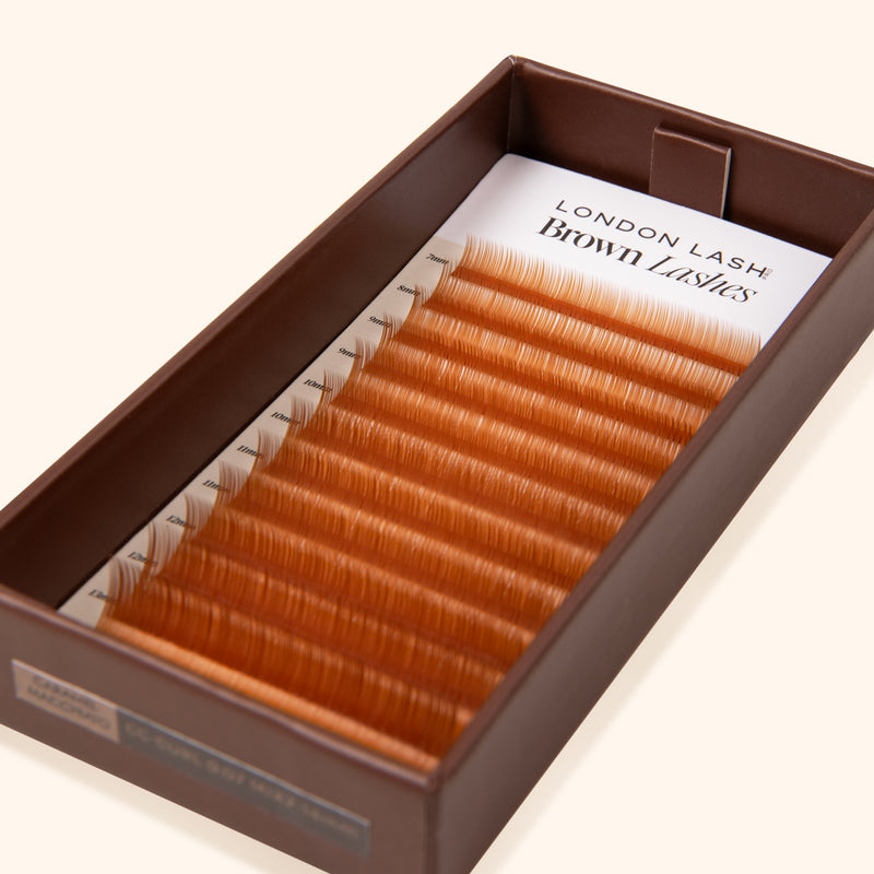 Bruine wimpers - Caramel Macchiato-collectie