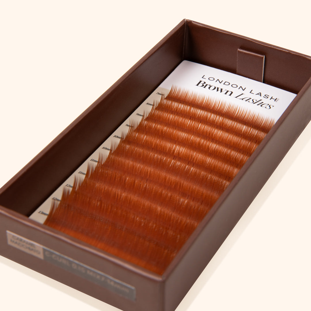 Bruine wimpers - Caramel Macchiato-collectie