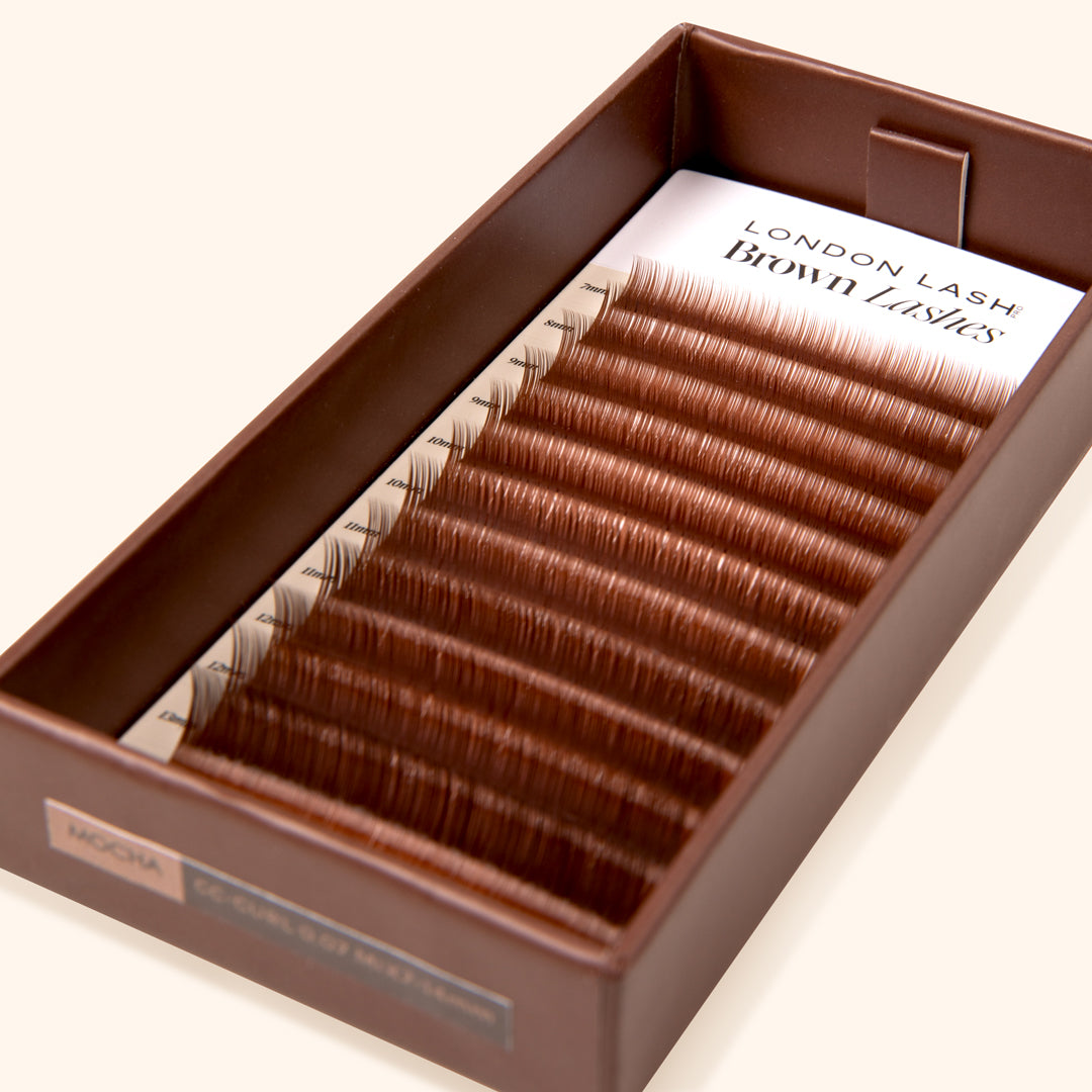 Bruine wimpers - Mokka-collectie